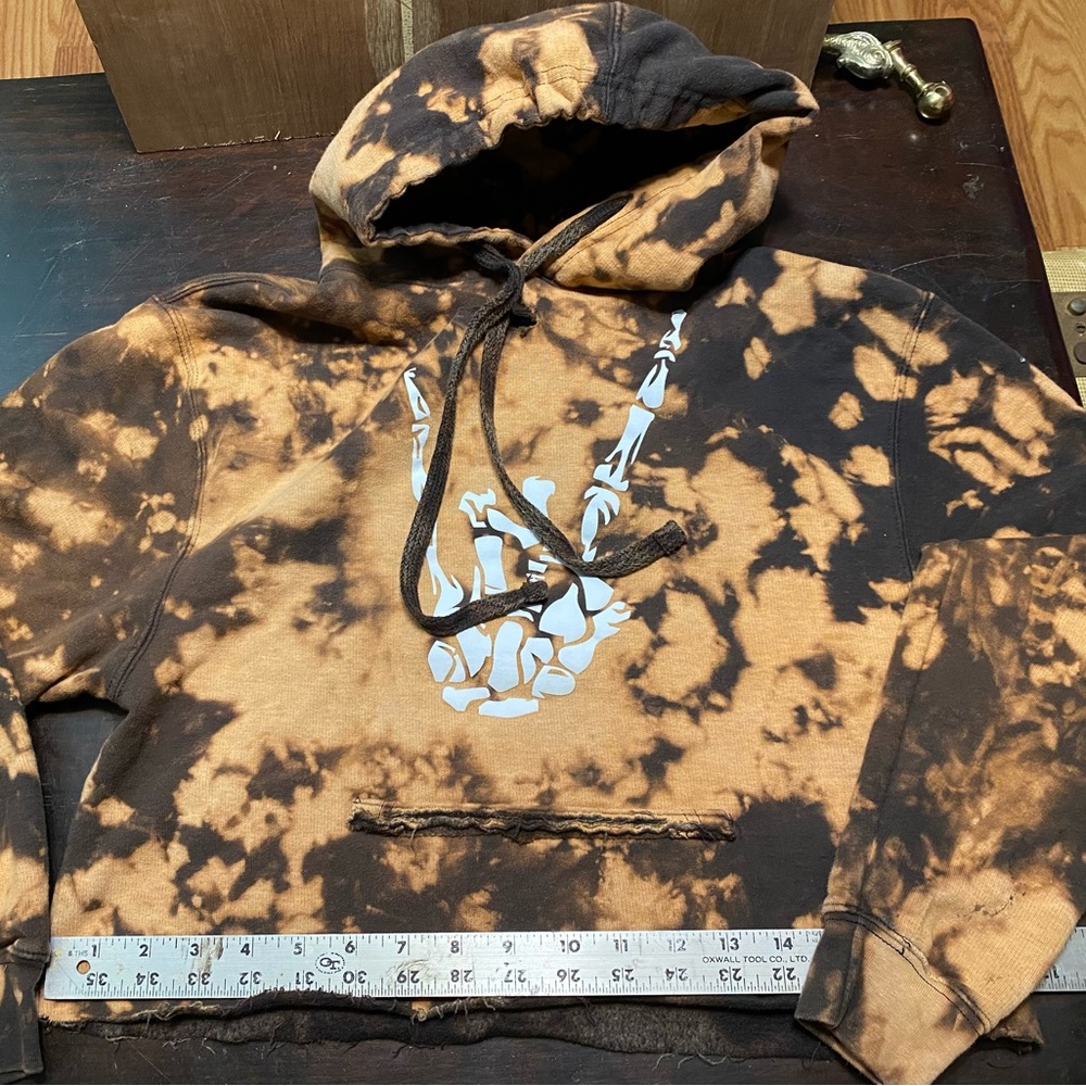 The drive company brown tie-dye hoodie size small